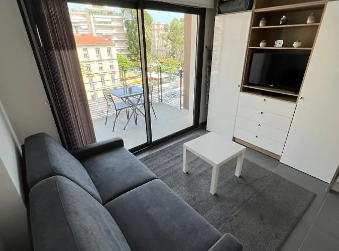 Studio tout équipé centre ville Menton