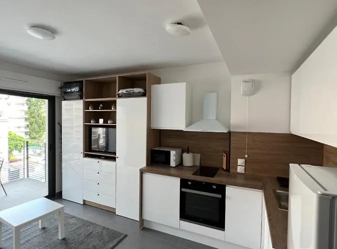 Appartement Avec Parking Gratuit Menton